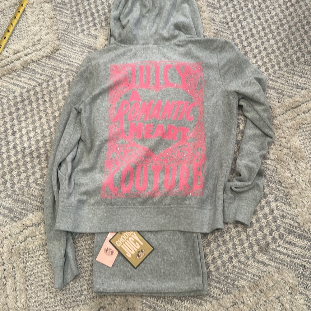 ❤️ Juicy Couture sweatpants suit. Grey - super cute!!